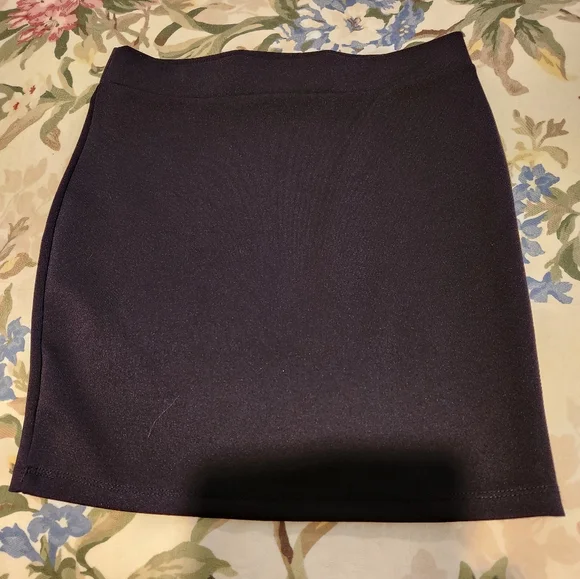 BEBE Bodycon Miniskirt Small Black Semistretch Gold colored Accents - Picture 9 of 12